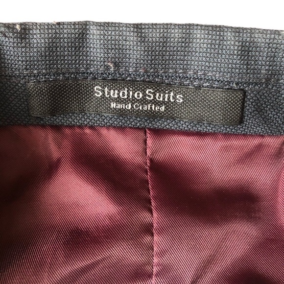 Studio Suits Hand Crafted Blazer Faux Leather Lapels Gray Size Medium - Picture 7 of 9